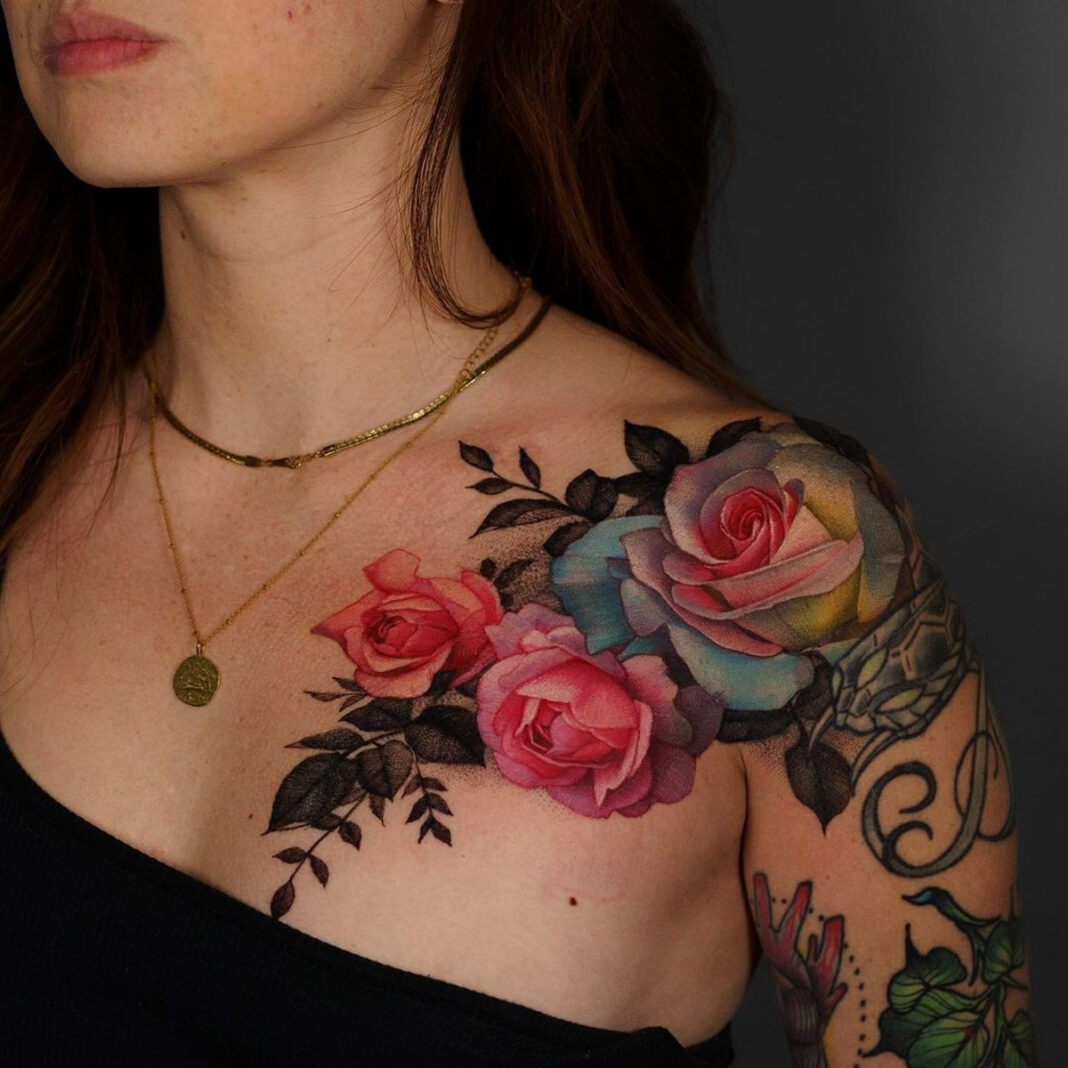 shoulder-tattoos-with-flowers-embracing-floral-elegance this blog is very interesting about shoulder tattoos with flowers.